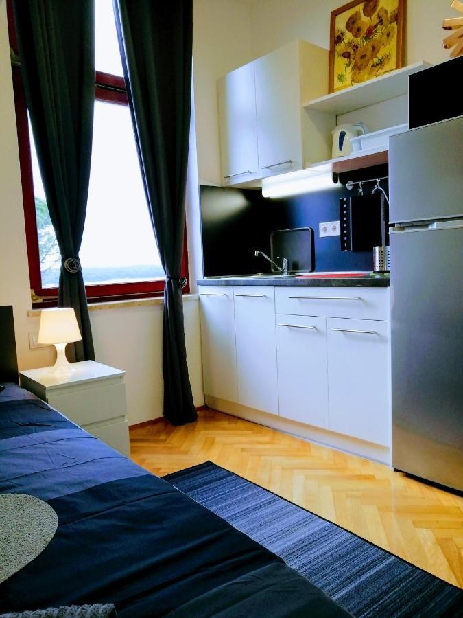 Pula Center Arena Belvedere Apartments And Rooms מראה חיצוני תמונה