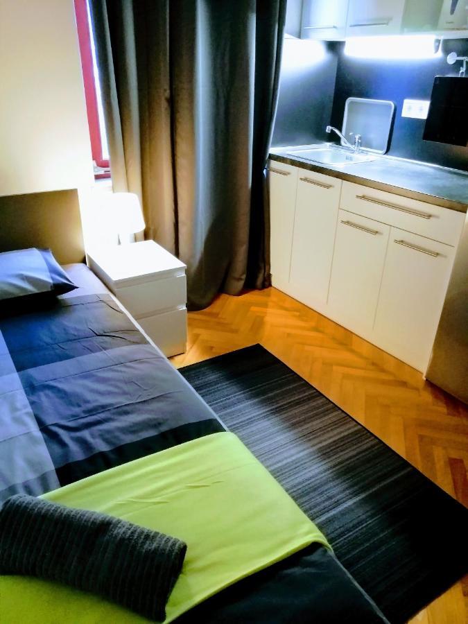 Pula Center Arena Belvedere Apartments And Rooms מראה חיצוני תמונה
